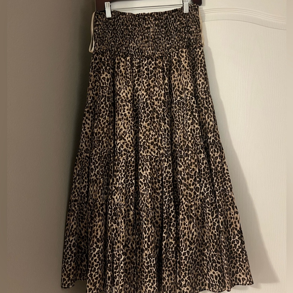 Lauren Ralph Lauren smocked waist leopard/animal print maxi- XS. Trending print